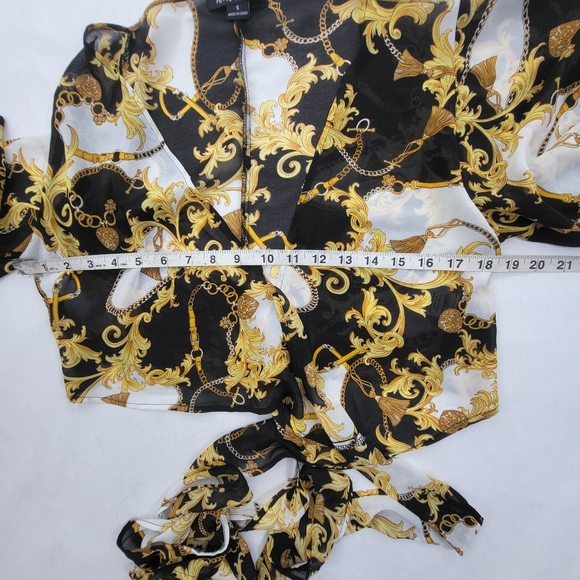 Hers & Mine Long Sleeve Wrap Crop Top Size Small Multicolor Print - Picture 5 of 7